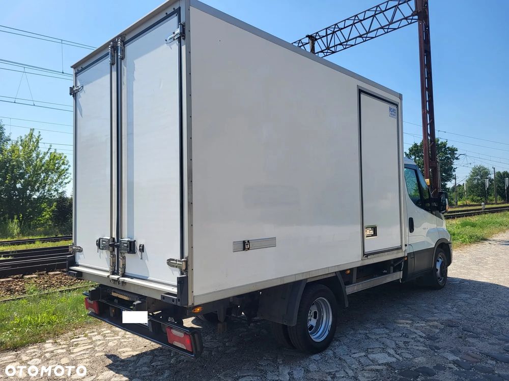 Iveco Daily 2018r E6 2.3 136 KM IZOTERMA CHŁODNIA  Bliźniaki KLIMA MROŹNIA AGREGAT 230V - 18