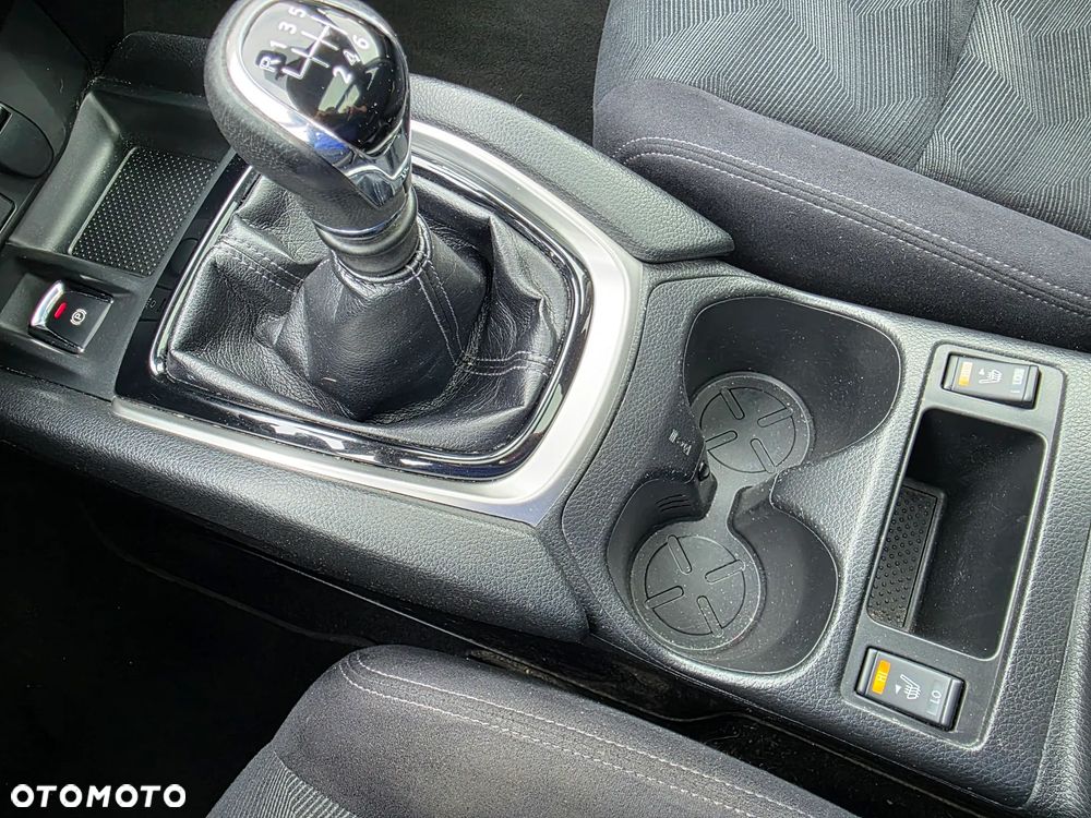 Nissan X-Trail - 17