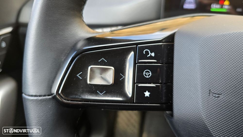 MG MG4 64 kWh Luxury - 15