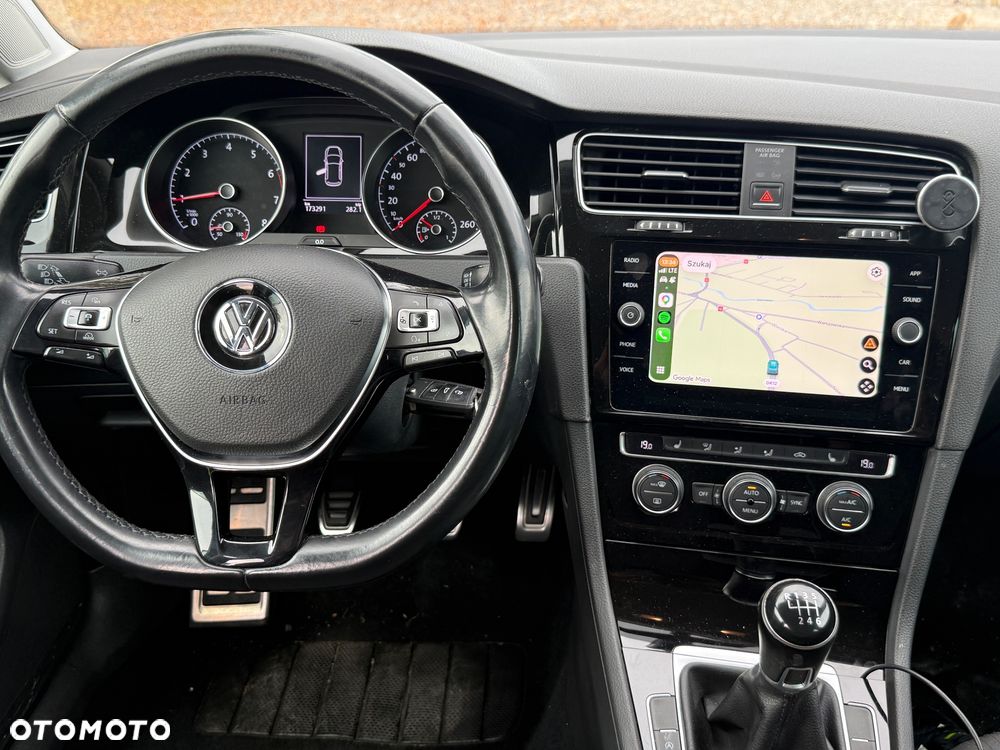 Volkswagen Golf - 12