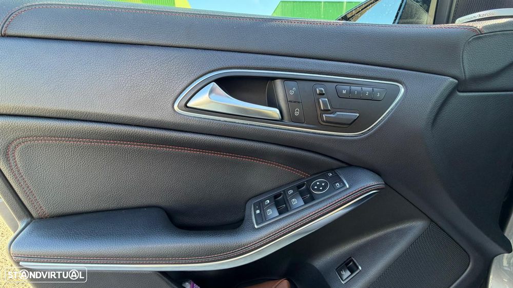 Mercedes-Benz CLA 45 AMG 4-Matic - 12