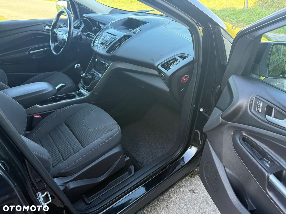 Ford Kuga 2.0 TDCi 2x4 SYNC - 16