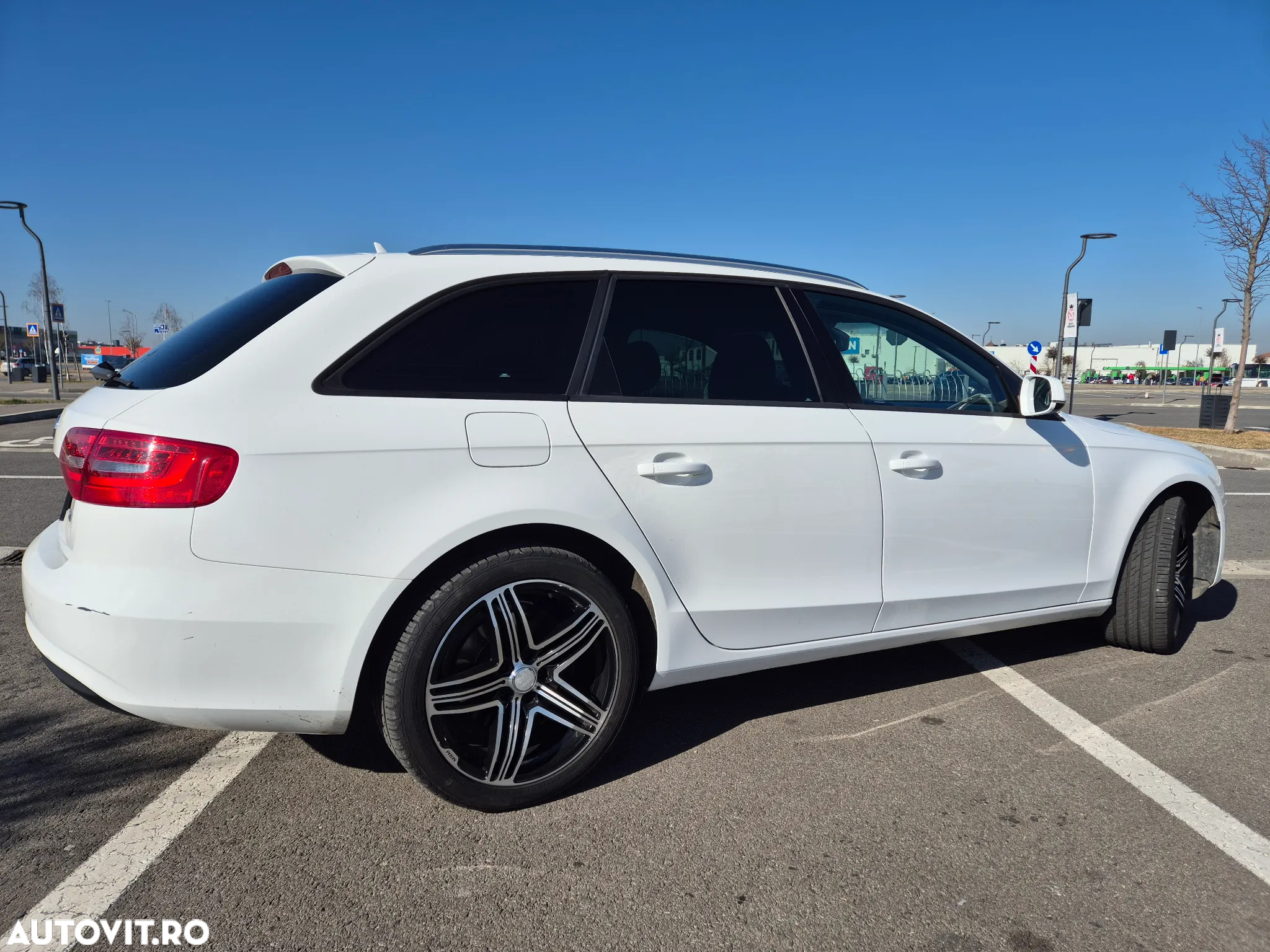 Audi A4 Avant 2.0 TDI DPF Ambiente - 4