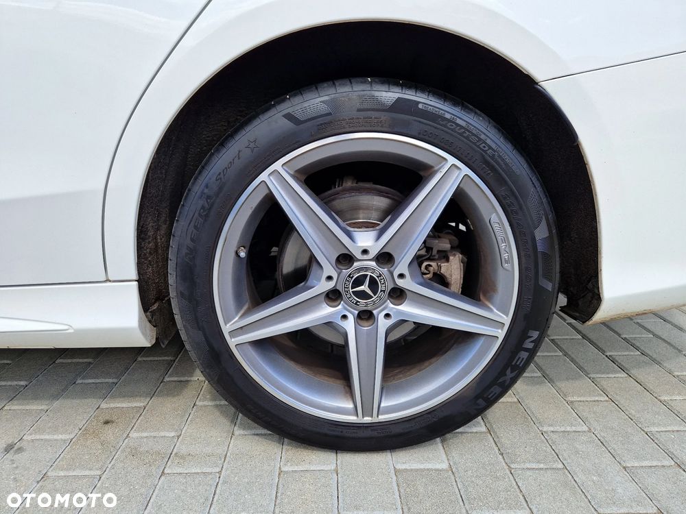 Mercedes-Benz Klasa C 400 4-Matic 9G-TRONIC - 12