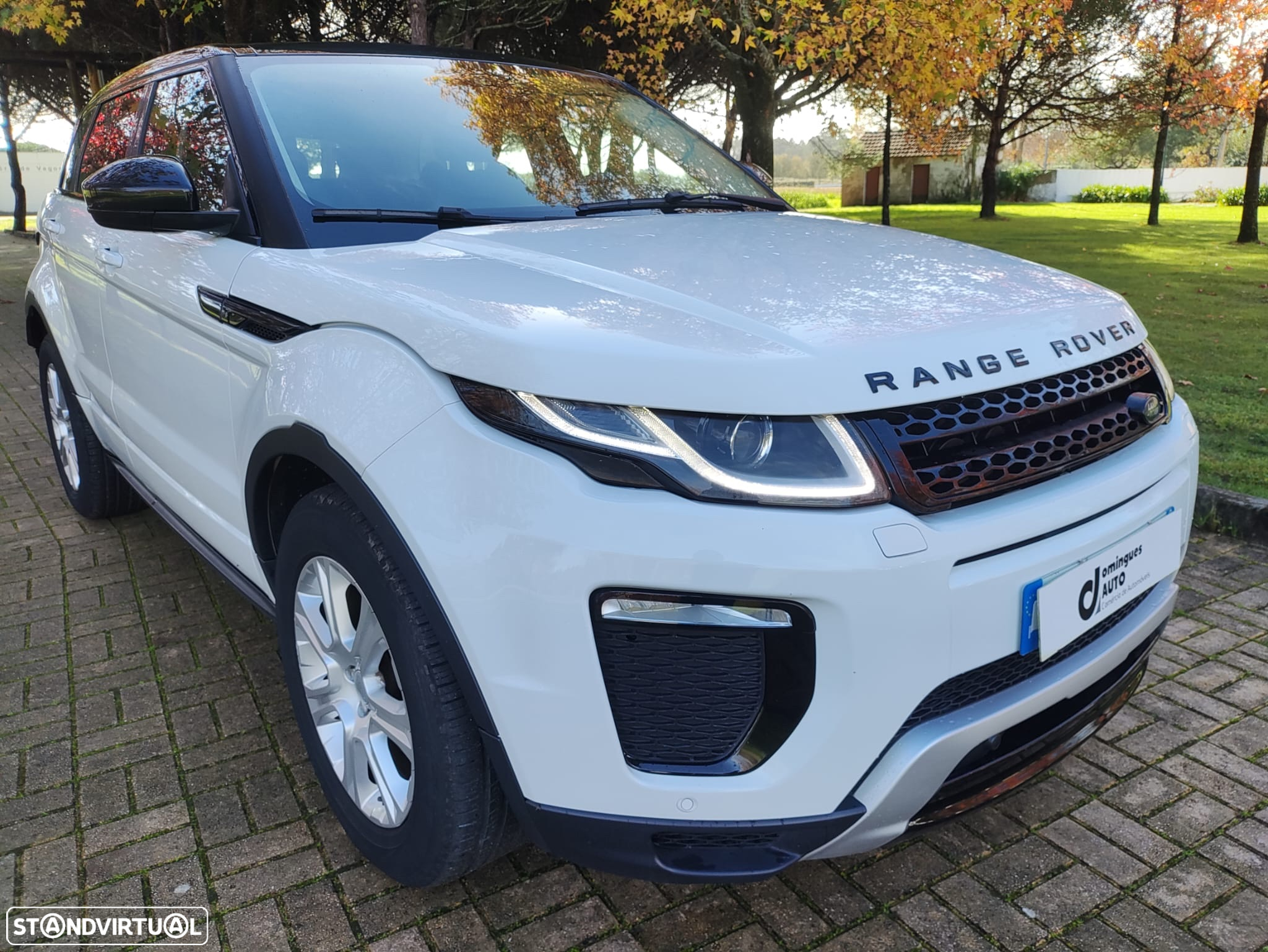 Land Rover Range Rover Evoque 2.0 TD4 SE Dynamic Auto - 8