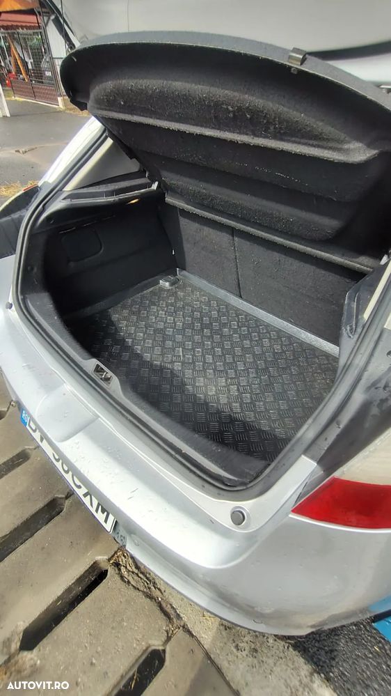 Renault Megane - 11