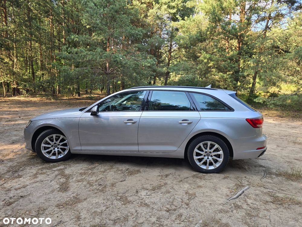 Audi A4 Avant 40 TFSI - 17