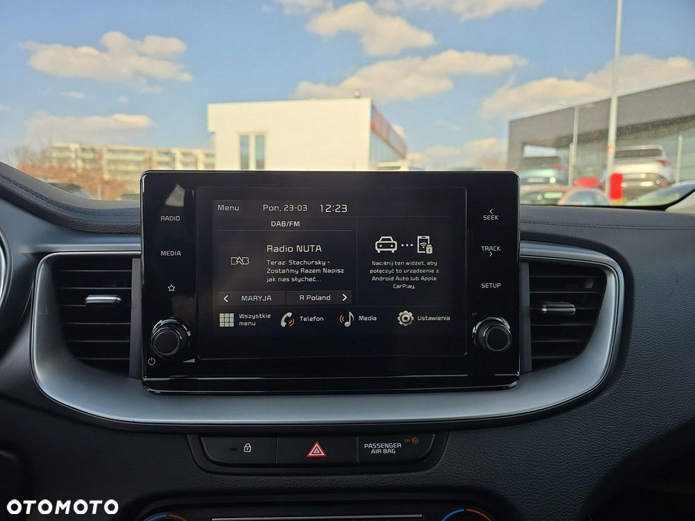 Kia Ceed 1.5 T-GDI M DCT - 24