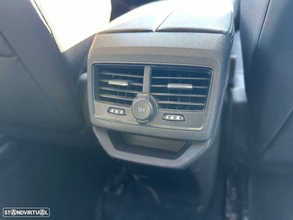 Peugeot 3008 1.6 Hybrid Allure e-EAT8 - 12