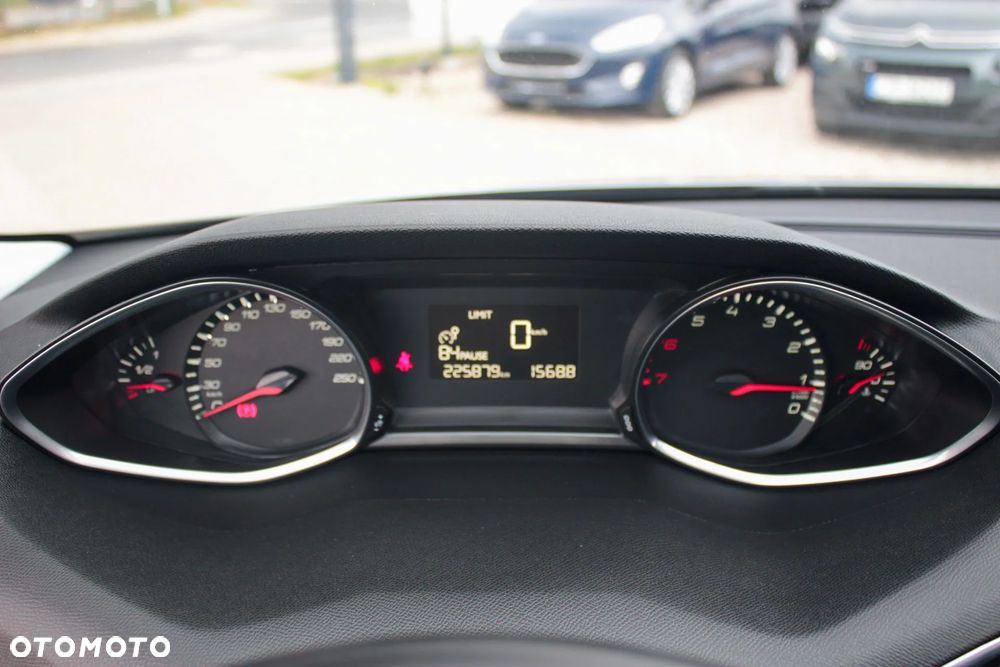 Peugeot 308 1.2 PureTech Active S&S - 17