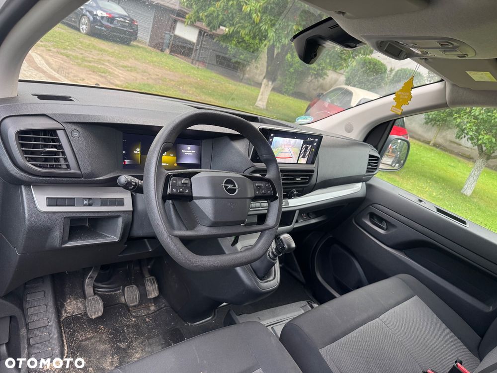 Opel Vivaro - 24