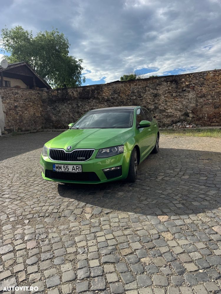 Skoda Octavia 2.0 TSI RS - 2