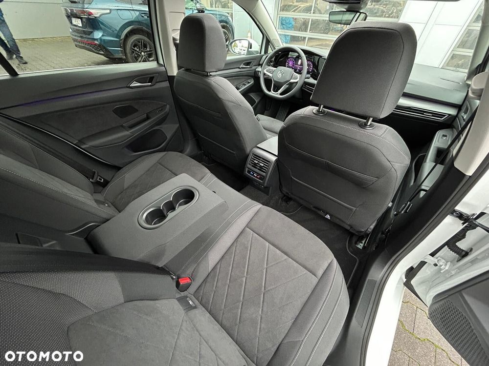 Volkswagen Golf - 10