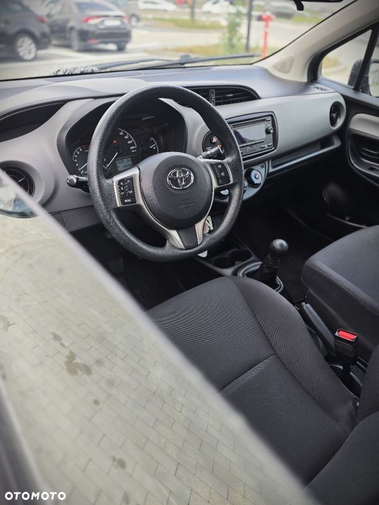 Toyota Yaris - 23