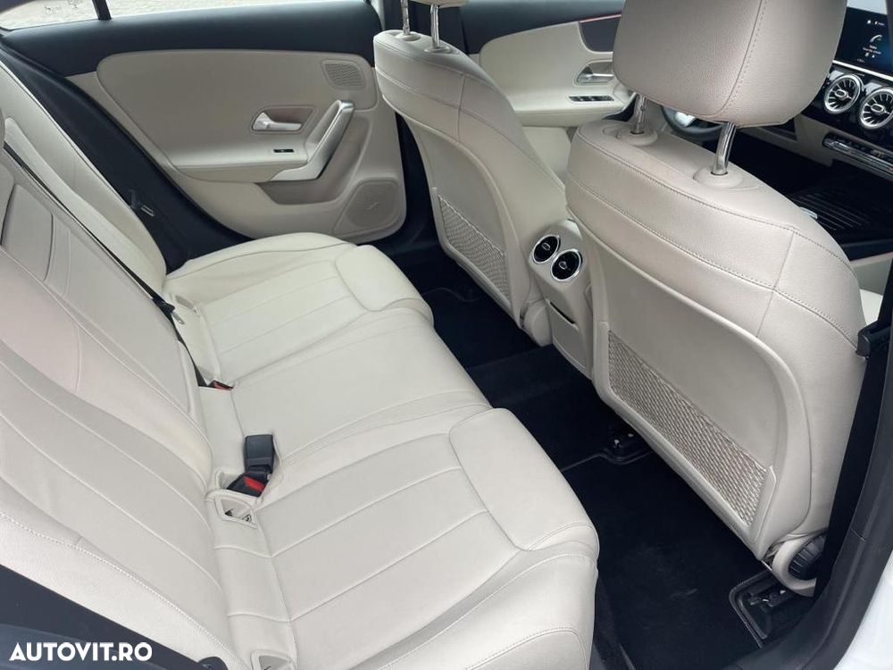 Mercedes-Benz A 200 - 10