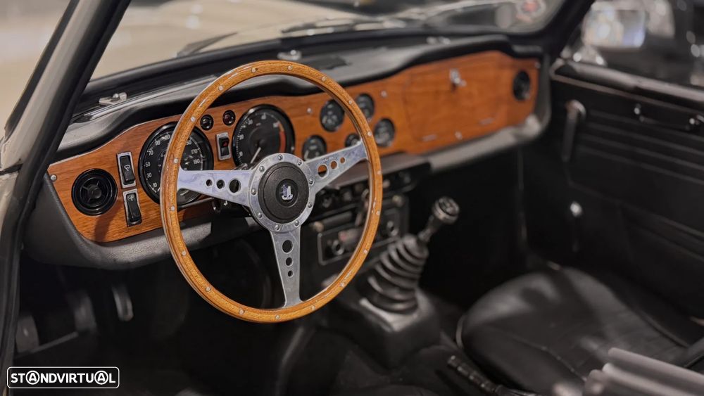 Triumph TR5 - 17