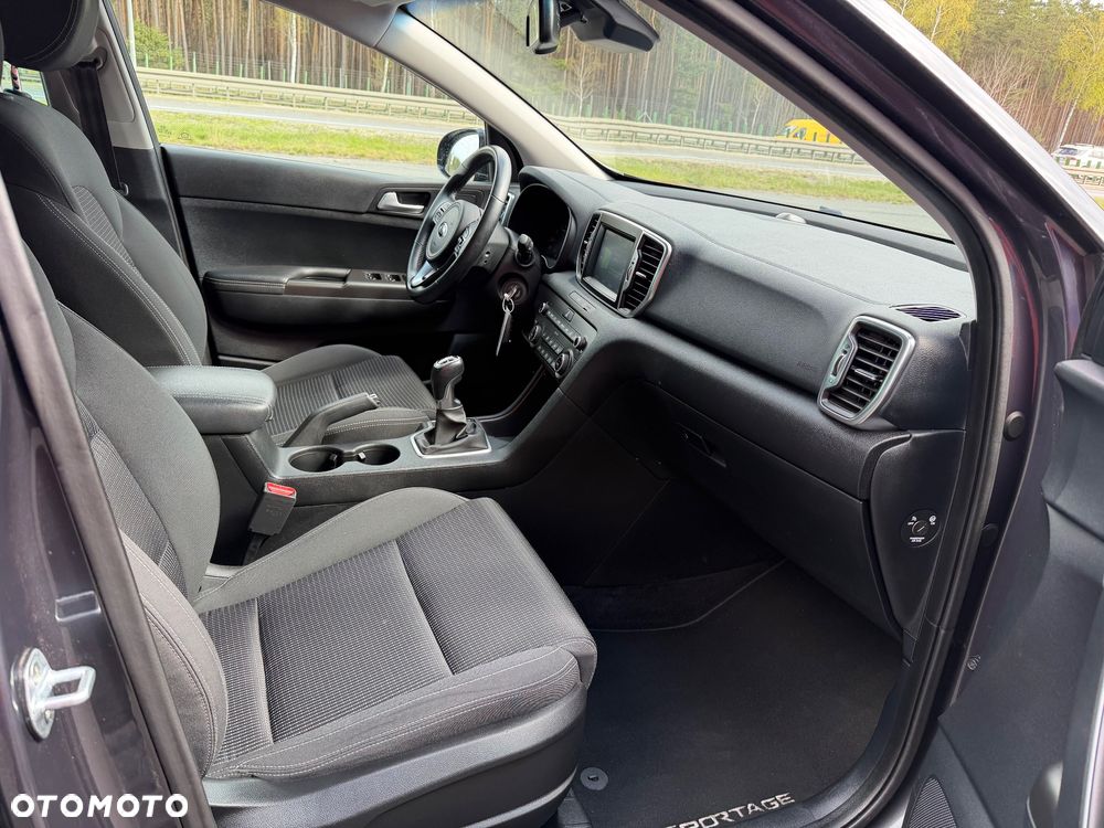 Kia Sportage 1.6 GDI 2WD DREAM-TEAM EDITION - 17