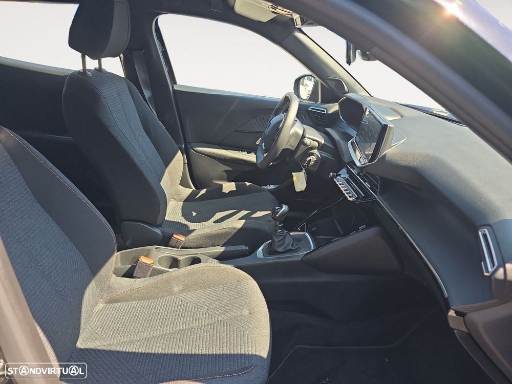 Peugeot 2008 1.2 PureTech Style - 15