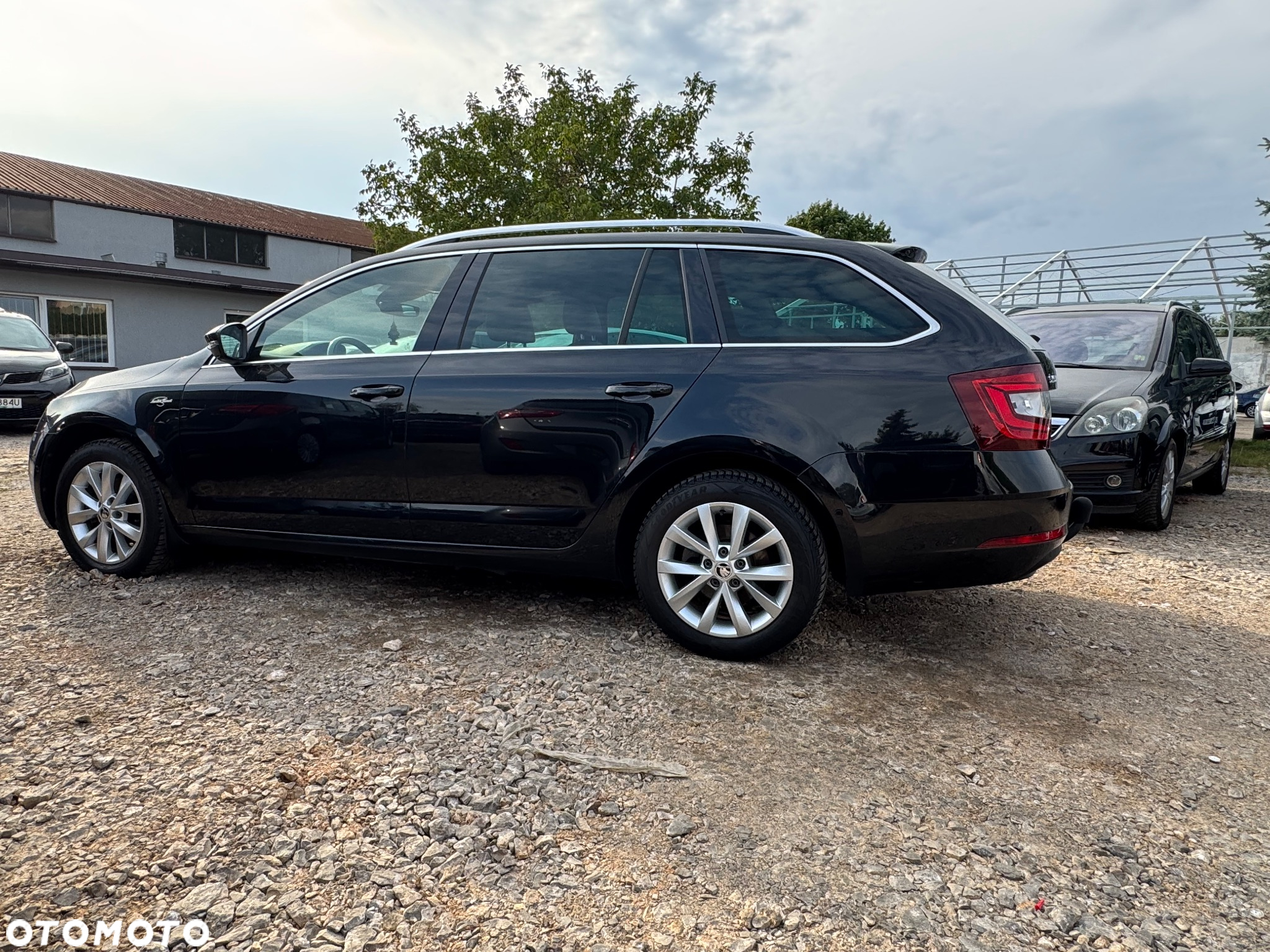 Skoda Octavia 2.0 TDI 4x4 L&K DSG - 6