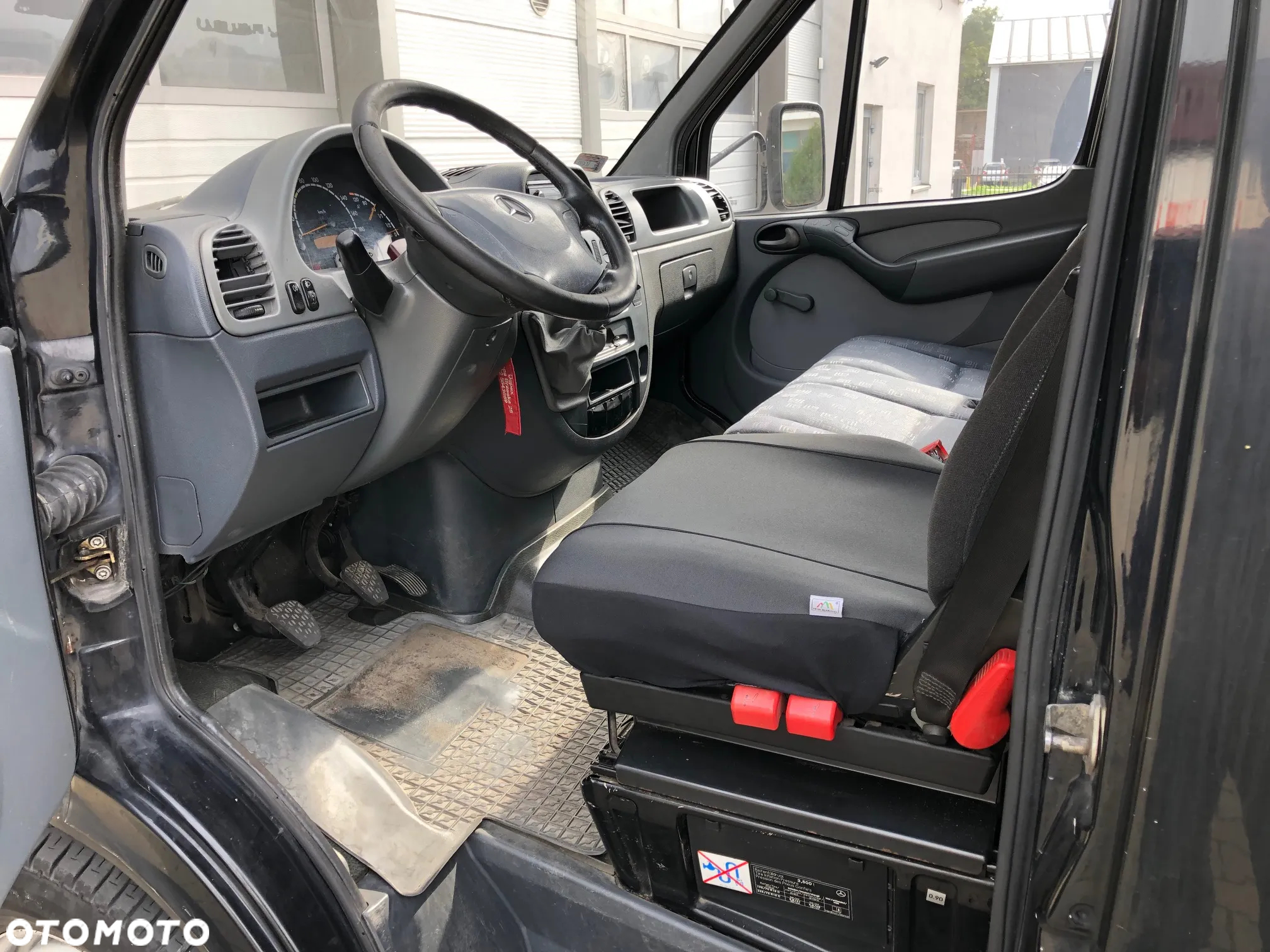 Mercedes-Benz SPRINTER - 21