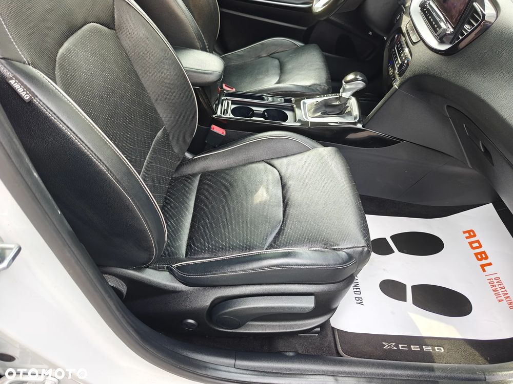 Kia XCeed 1.6 T-GDI OPF DCT7 PLATINUM EDITION - 3