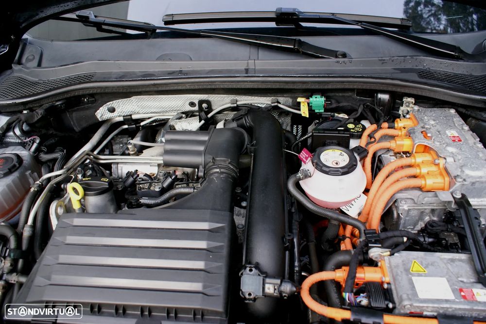 SEAT Leon 1.4 e-Hybrid DSG FR Plus - 22