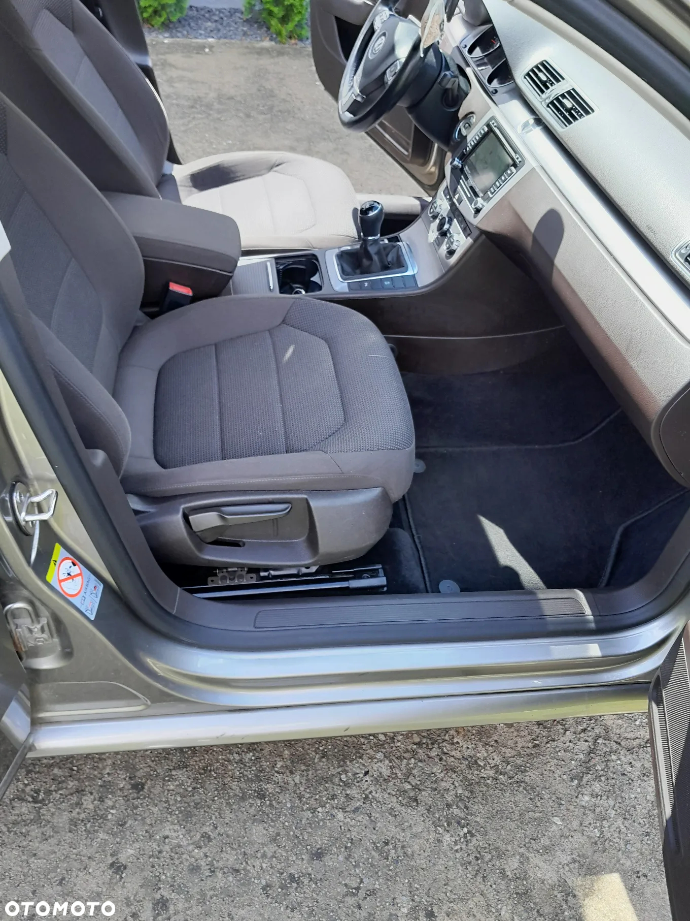 Volkswagen Passat 2.0 TDI Comfortline - 11