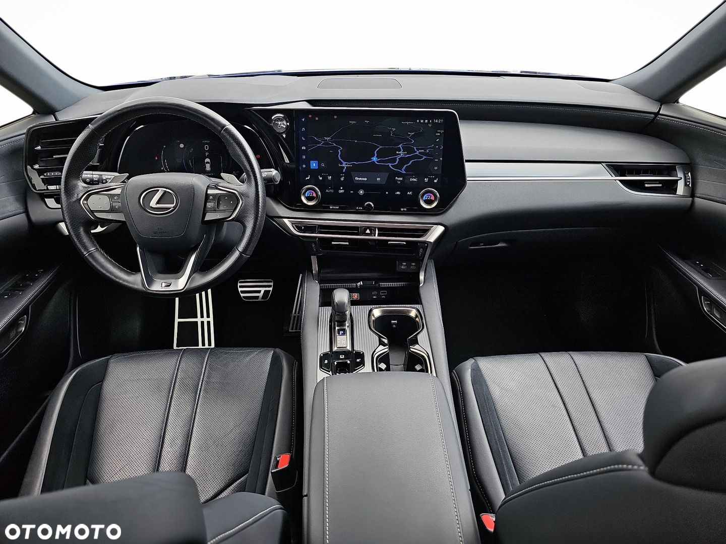 Lexus RX - 12
