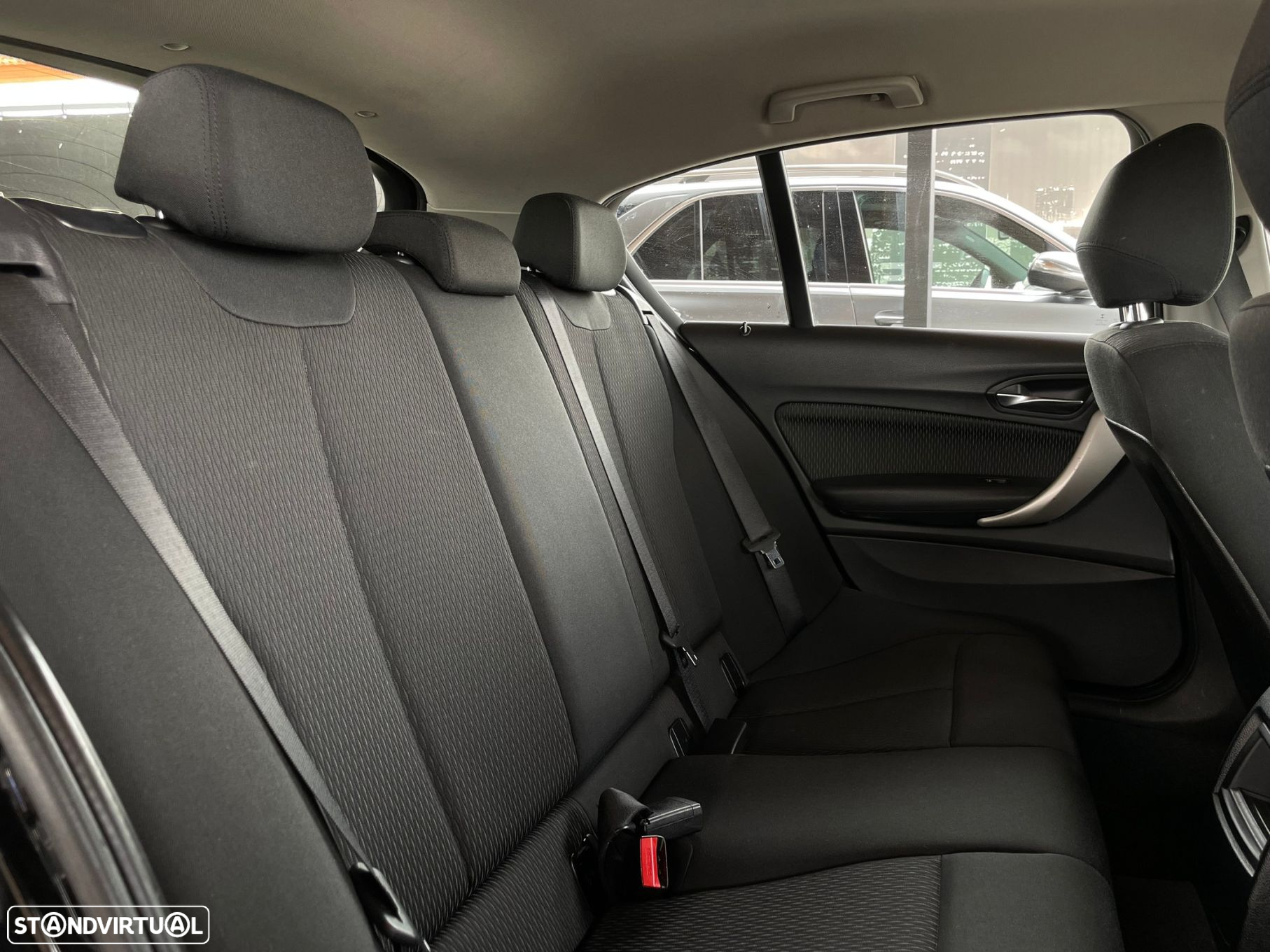 BMW 116 d EfficientDynamics Edition - 14