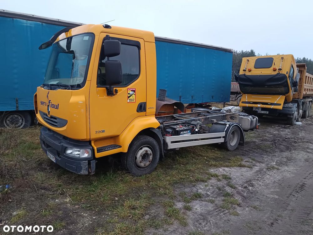 Renault Midlum - 1