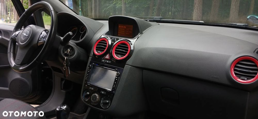 Opel Corsa 1.4 16V 150 Jahre - 19