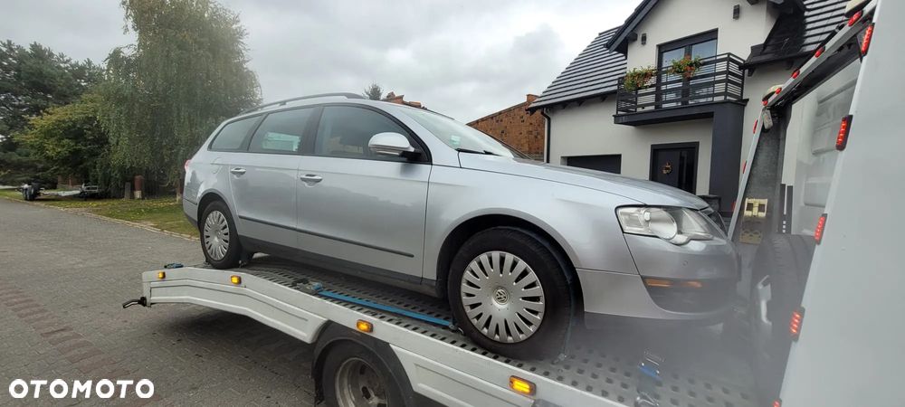 Volkswagen Passat 2.0 TDI Comfortline DSG - 8