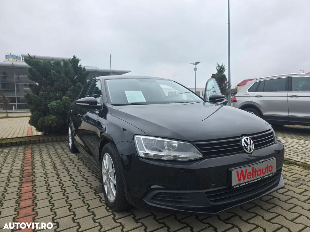 Volkswagen Jetta 1.6 TDI CR DPF DSG Trendline - 12