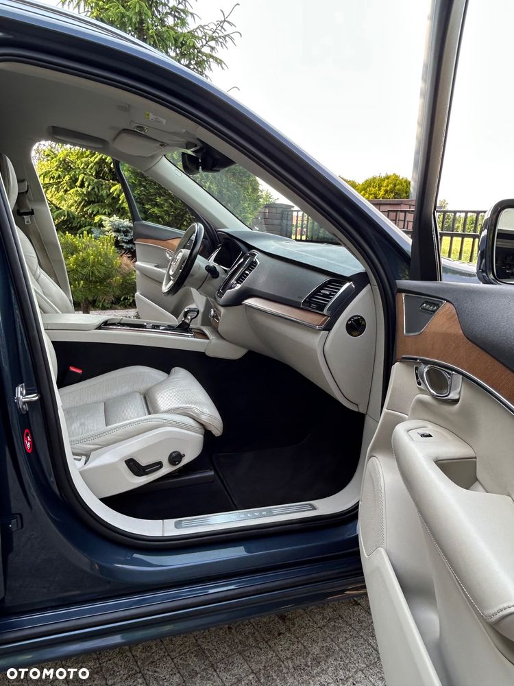 Volvo XC 90 - 10