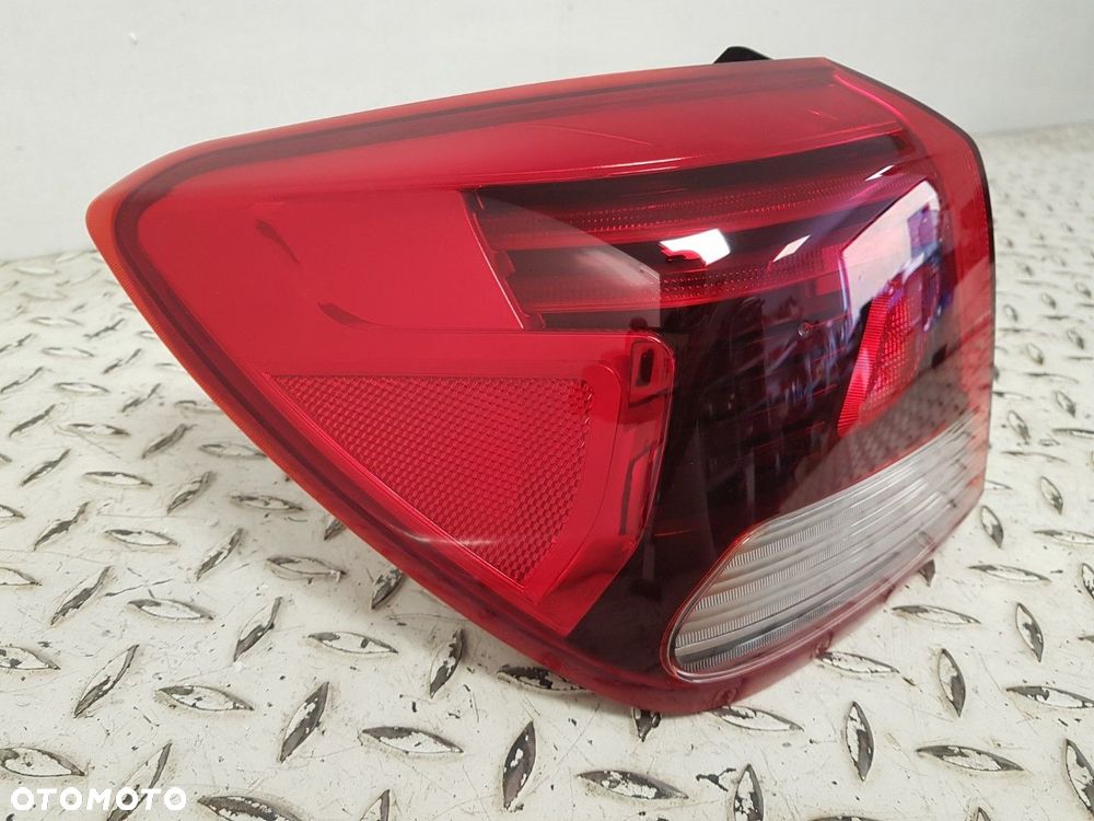 ORYGINALNA LAMPA KIA STONIC 17-21 LEWA TYŁ TYLNA W BŁOTNIK 92401-H8 - 4