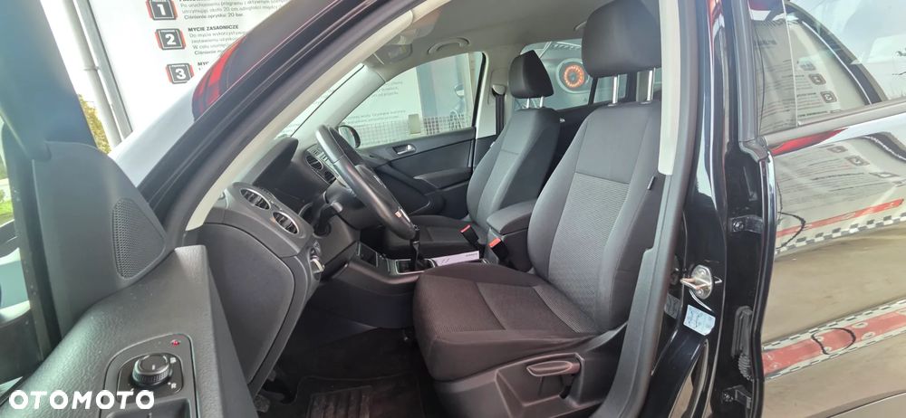 Volkswagen Tiguan - 26