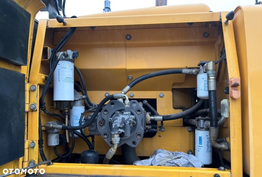 Volvo EC 210 CL - 8