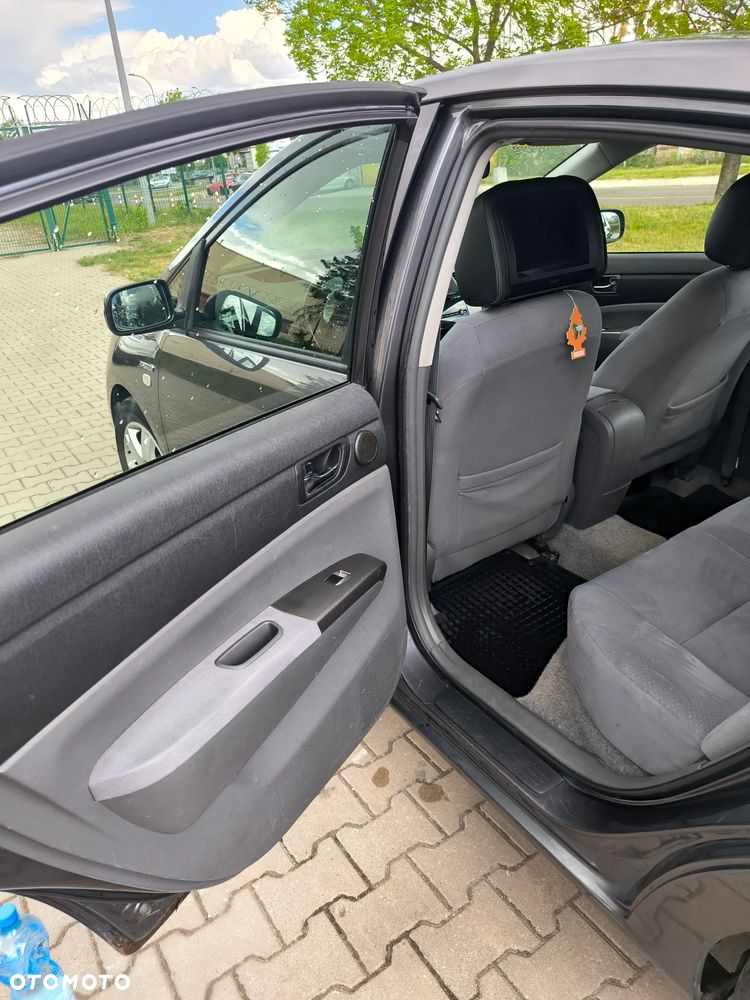 Toyota Prius - 13