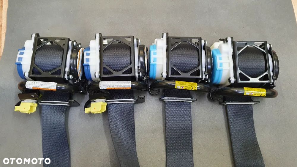 Pas pasy bezpieczeństwa lewy prawy Suzuki Ignis - 1