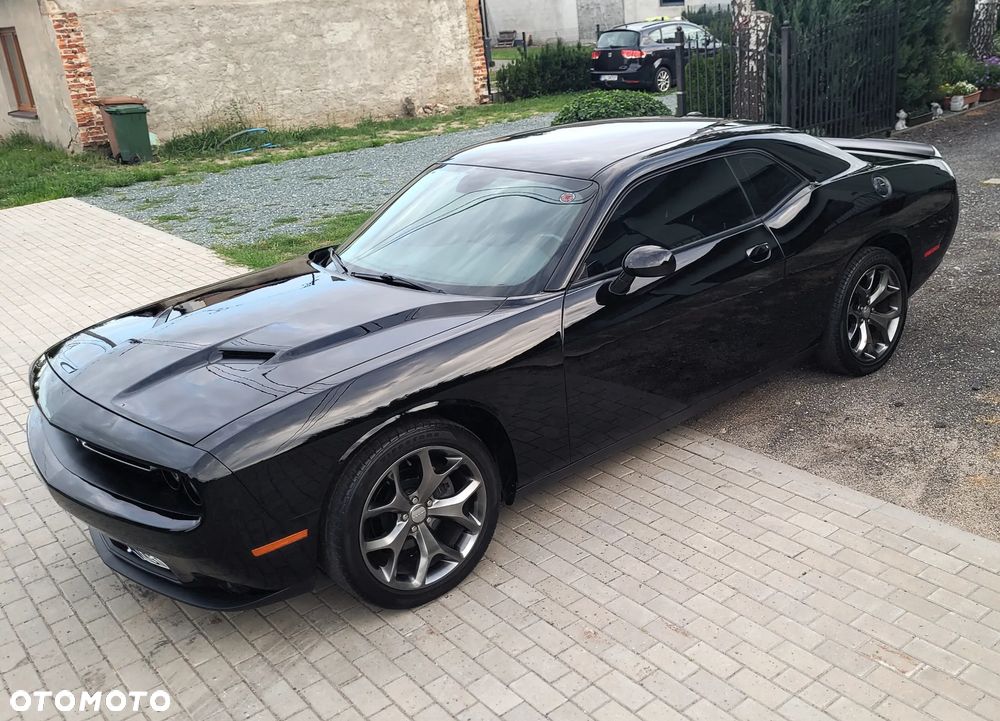Dodge Challenger - 34