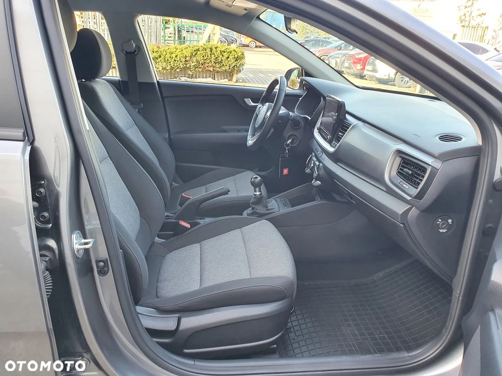 Kia Stonic 1.2 M - 24