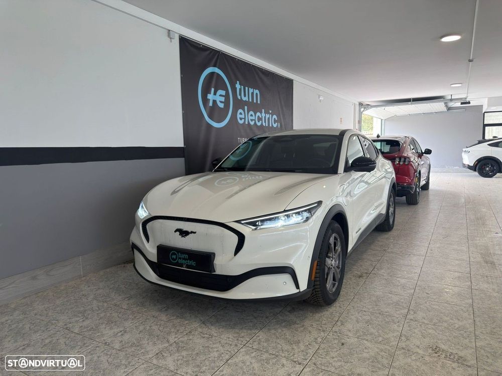 Ford Mustang Mach-E 75.7 kWh Base - 2