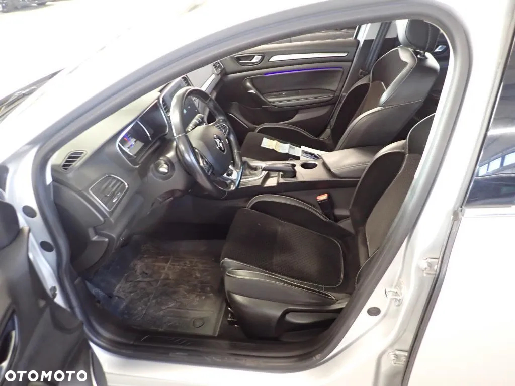 Renault Megane 1.5 Blue dCi Intens - 8
