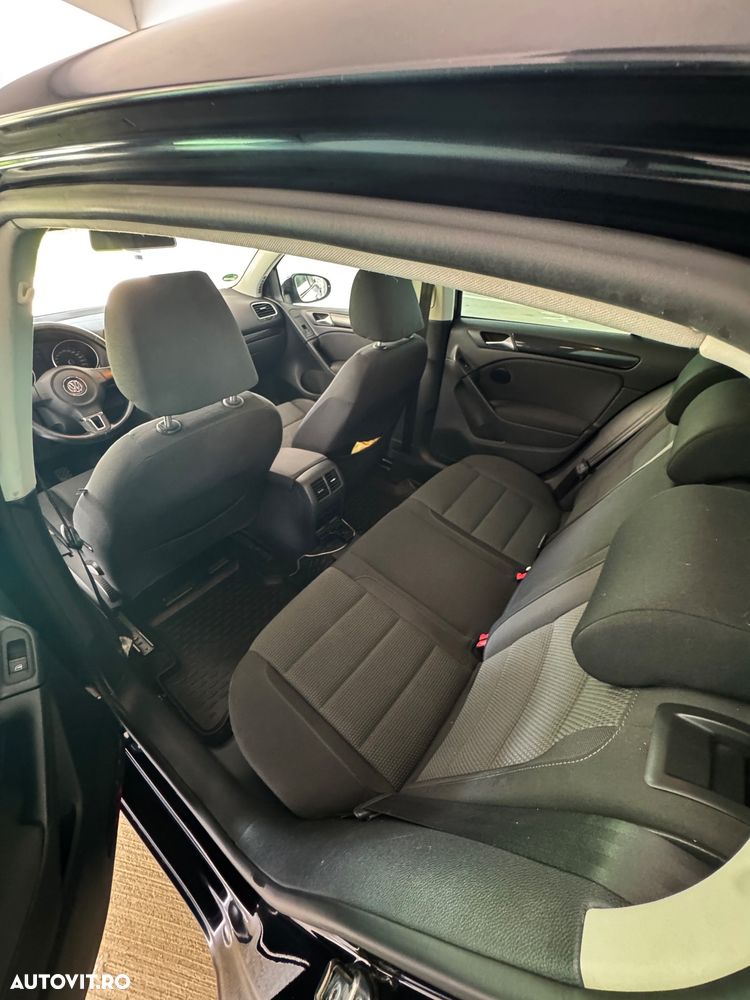 Volkswagen Golf 2.0 TDI Comfortline - 6