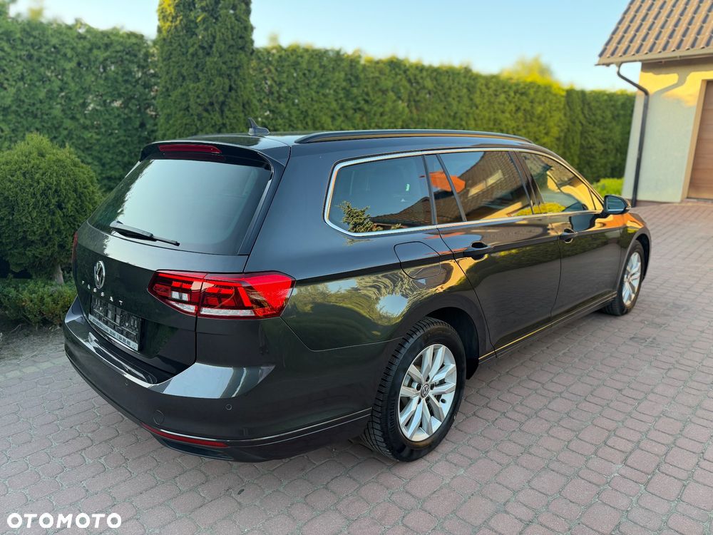 Volkswagen Passat 2.0 TDI SCR DSG Business - 5