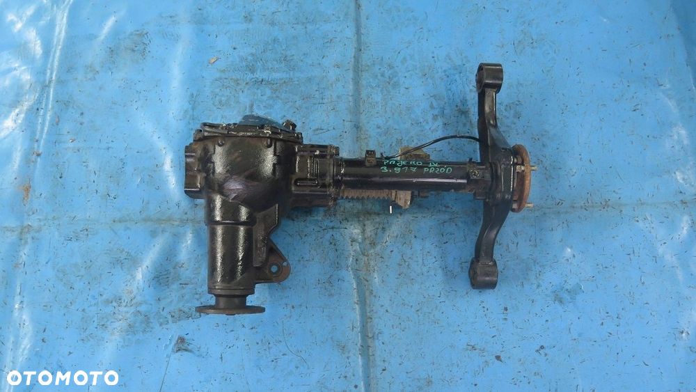 Most Dyfer Przód Przedni MITSUBUSHI PAJERO IV 3,917