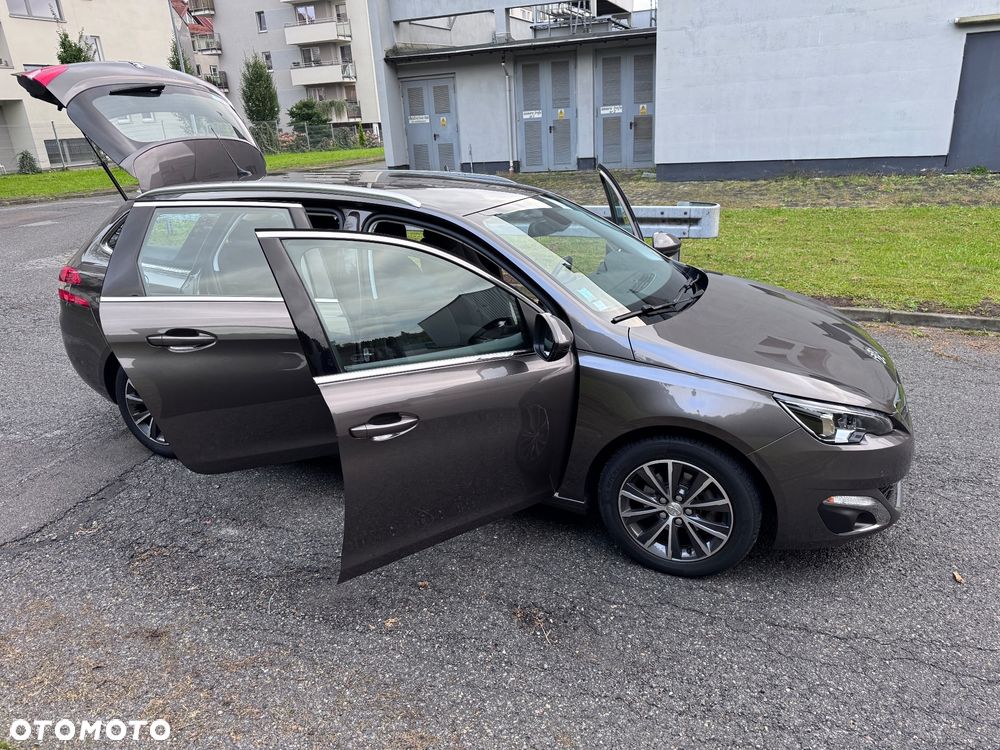 Peugeot 308 1.2 PureTech Allure S&S - 15