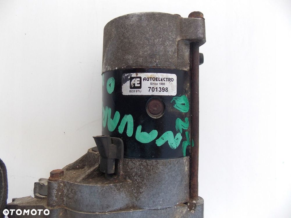 rozrusznik nissan navara d22 2.5 di - 2