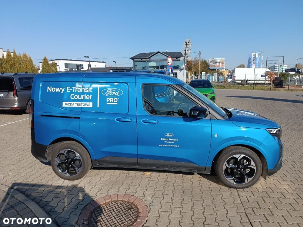 Ford Transit Courier - 6