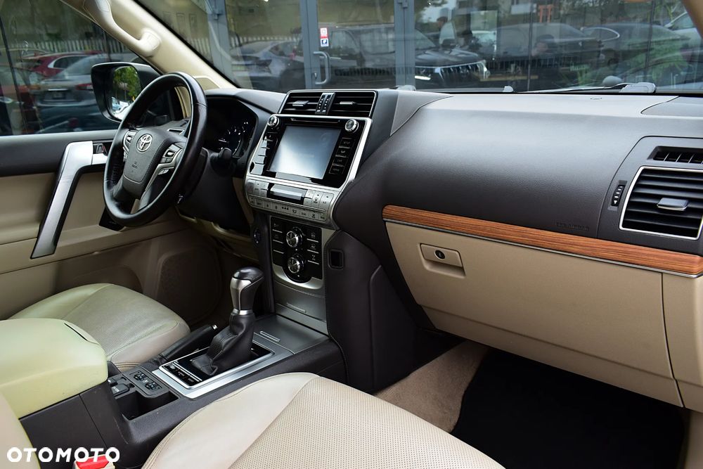 Toyota Land Cruiser LC 2.8 D-4D Invincible - 9